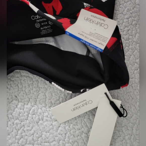 Calvin Klein Black and Red Patterned Leggings - Picture 5 of 5